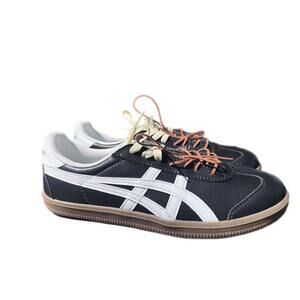 Onitsuka Tiger by Asics Tokuten Black White Gum Soles Men size 9.5 NEW